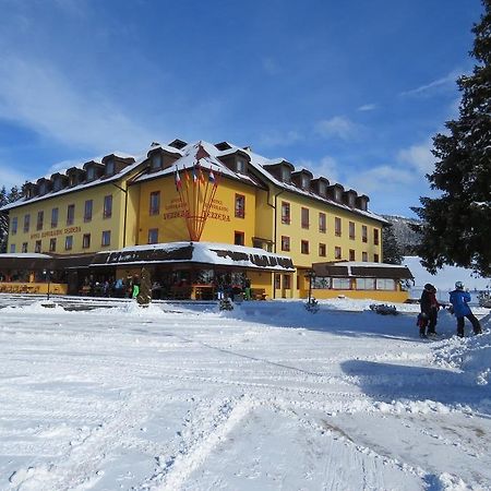 Hotel Vezzena Malga Postesina Buitenkant foto