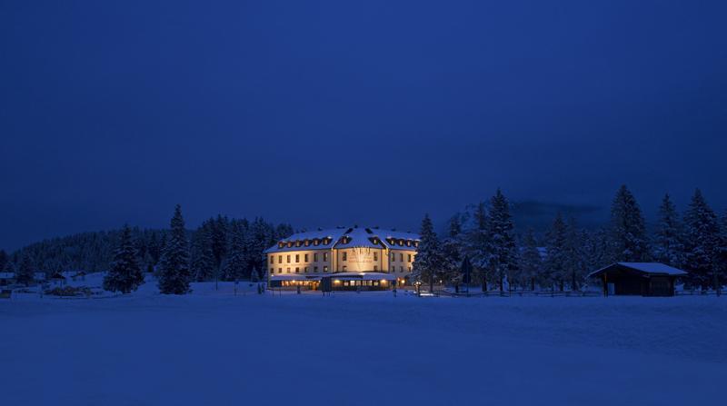 Hotel Vezzena Malga Postesina Buitenkant foto