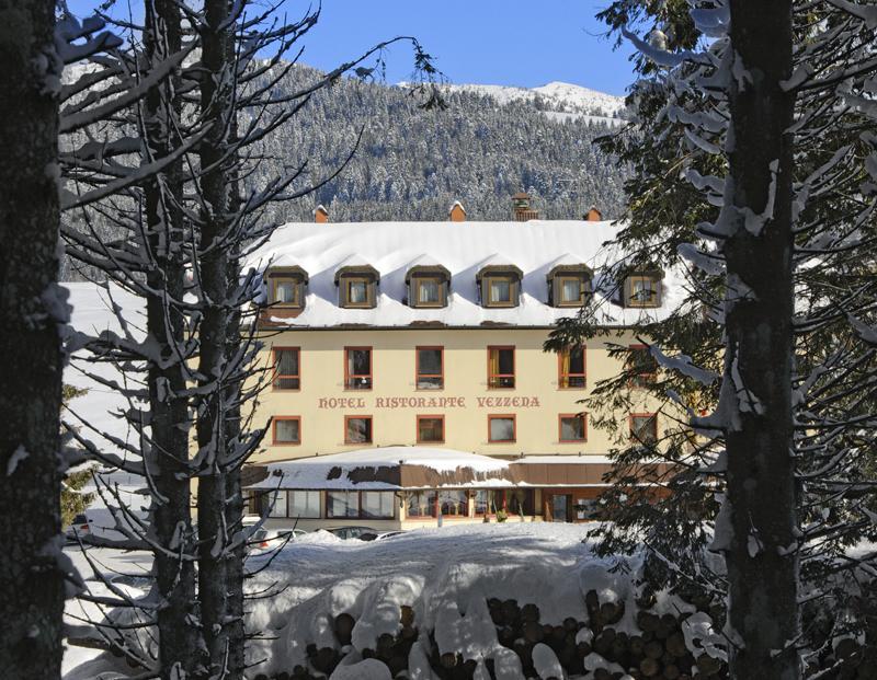 Hotel Vezzena Malga Postesina Buitenkant foto