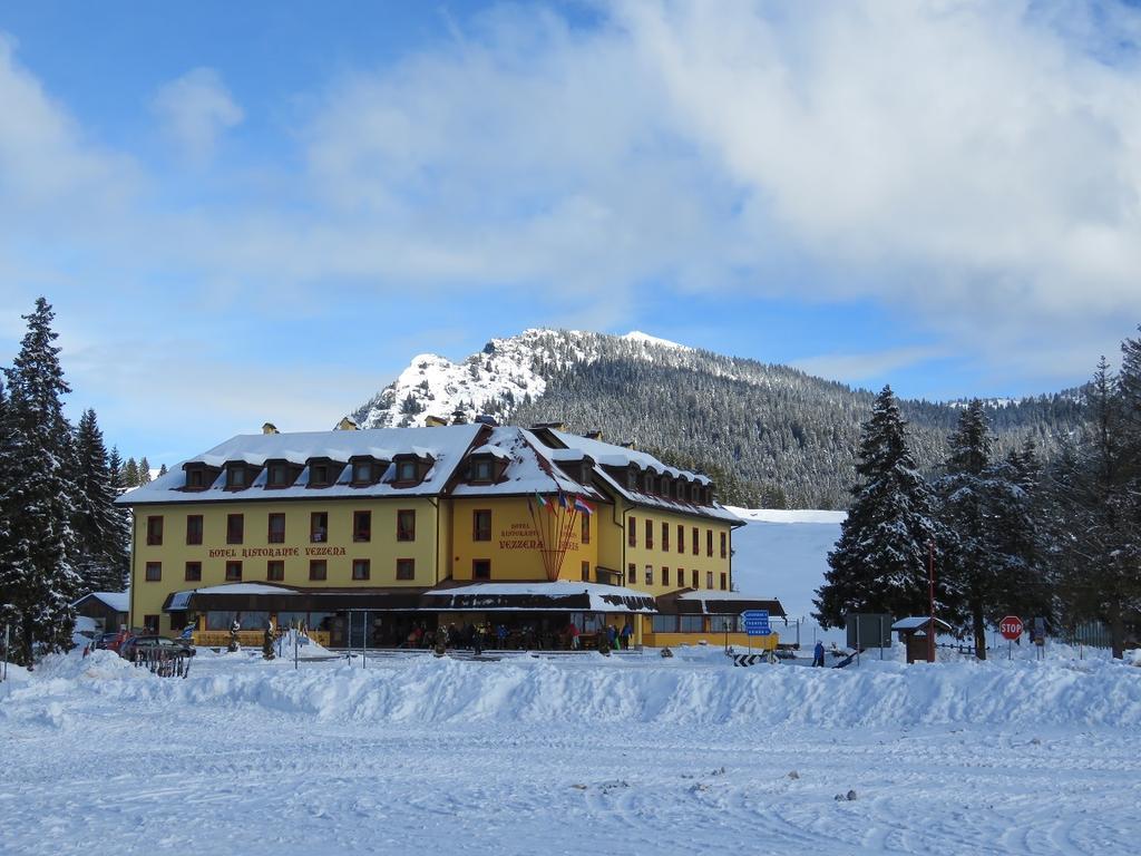 Hotel Vezzena Malga Postesina Buitenkant foto